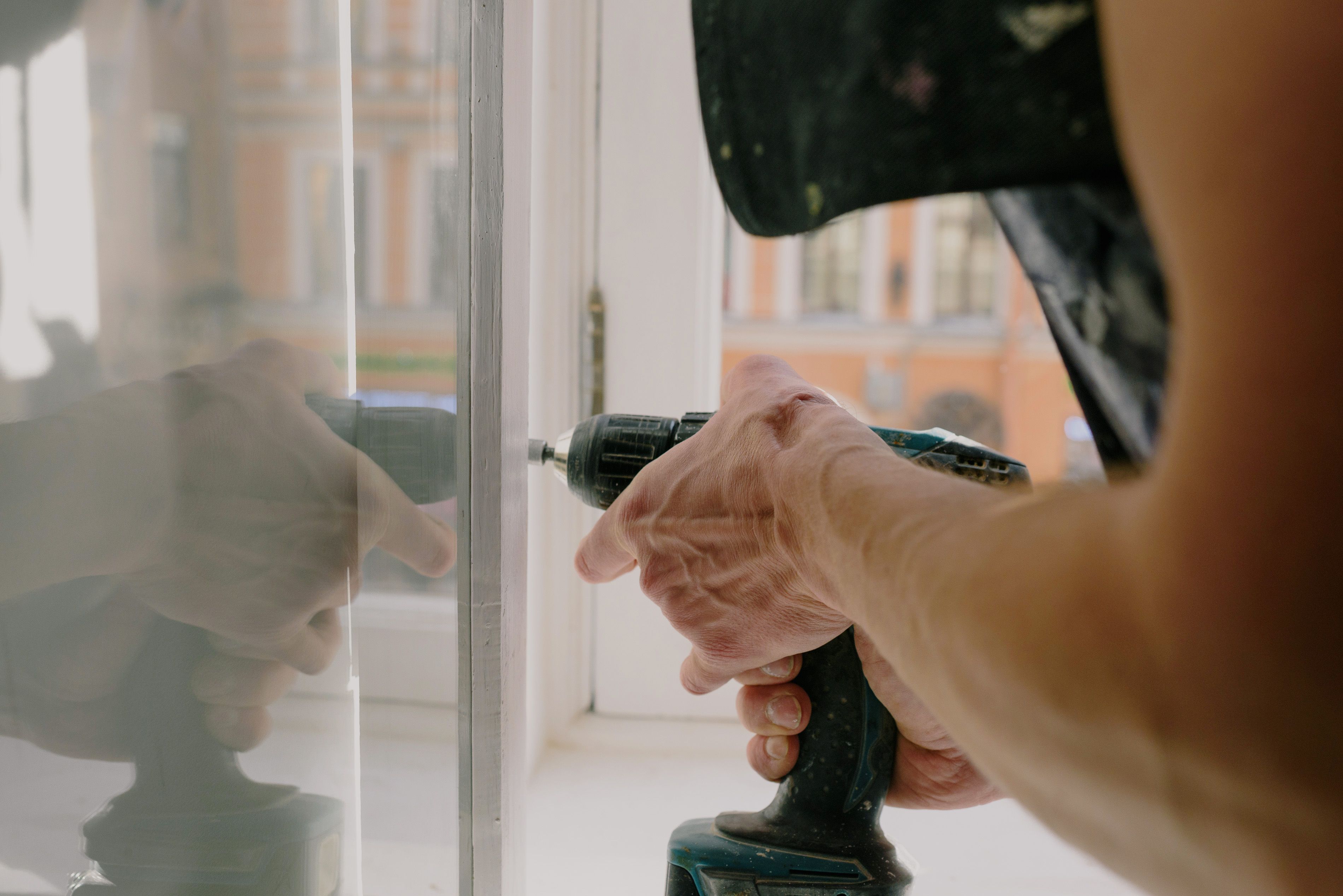 Window repair service